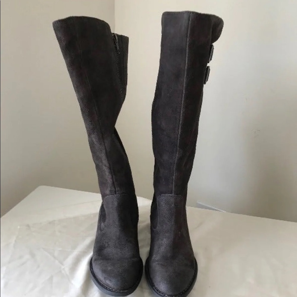 Born boots size 8 brown Greyish boot